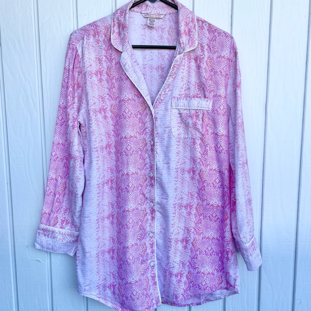 Victoria’s Secret Sleepshirt